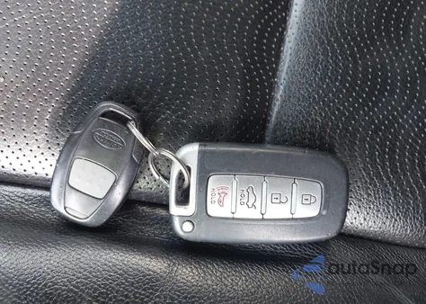 2011 Hyundai Elantra Limited (Ulsan Plant) z USA, uszkodzony, nr VIN KMHDH4AE6BU087597